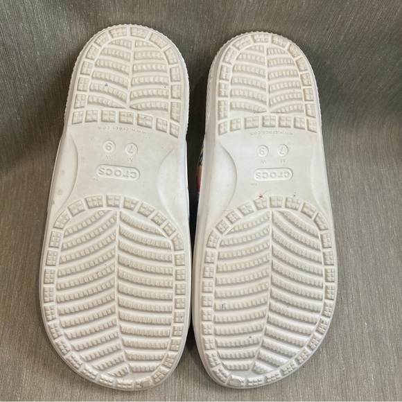 CROCS Sz 9 Out of this World Cloud Swirl Watercolour Slides Slip On Sandals - Picture 7 of 11